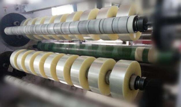 膠帶分條機(jī)上母卷是后面上和前面上的區(qū)別和各自優(yōu)勢